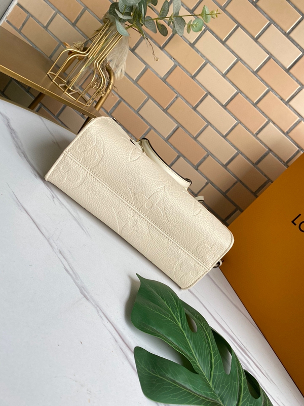 ルイヴィトンバッグ細部ディテール